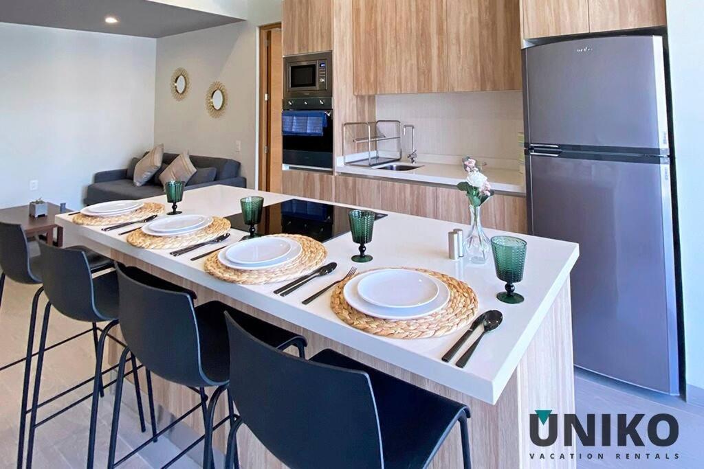1 Block To The Beach 2Br 6Pax Rooftop Pool King Bed Плая-дель-Кармен Экстерьер фото