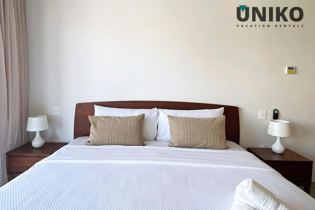 1 Block To The Beach 2Br 6Pax Rooftop Pool King Bed Плая-дель-Кармен Экстерьер фото