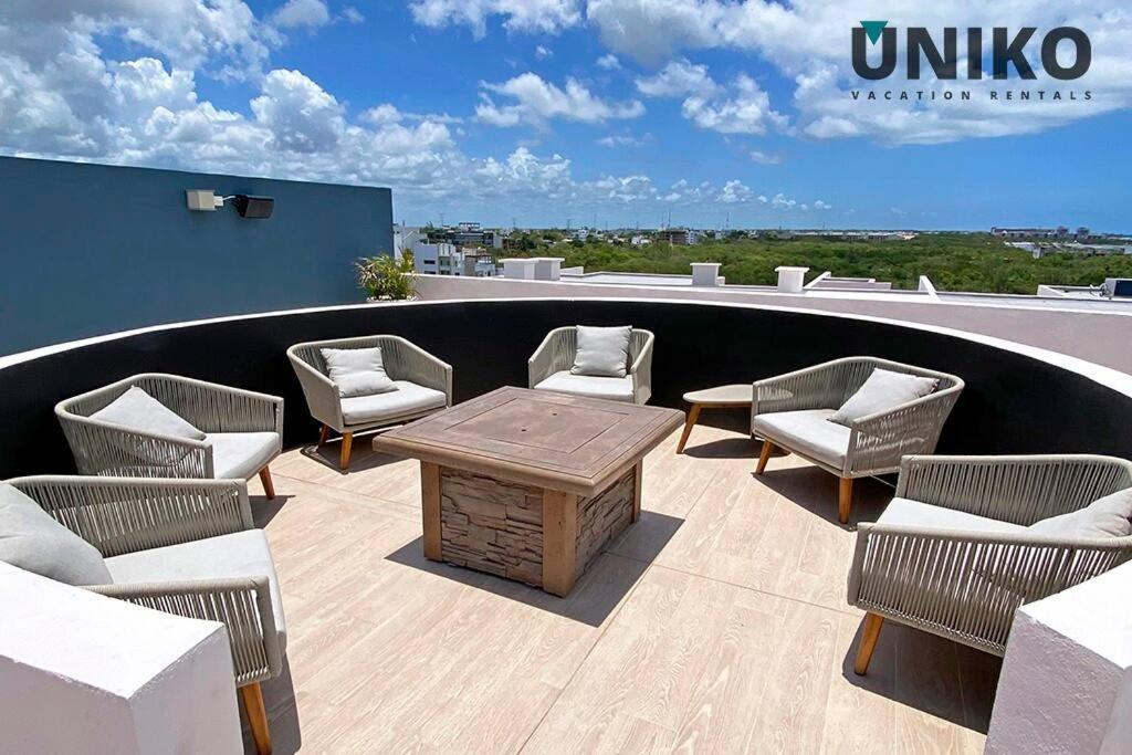 1 Block To The Beach 2Br 6Pax Rooftop Pool King Bed Плая-дель-Кармен Экстерьер фото